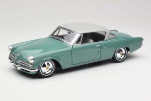 Studebaker Starliner Seafoam Vihreä & Shasta Valkoinen Maisto 1:18 31651 Metalli