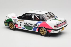 Subaru Legacy RS BC5 Group A #7 C. McRae / D. Ringer Rally Sweden 1992 Otto 1:18 OT1158 Hartsi — kuva 5 / 6
