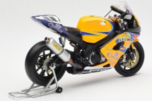 Suzuki GSX-R 1000 Team Alstare Corona Extra T. Corser WSB 2005 Minichamps 1:12 122052211 Metalli — kuva 3 / 6
