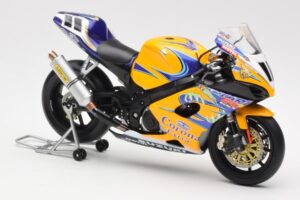 Suzuki GSX-R 1000 Team Alstare Corona Extra T. Corser WSB 2005 Minichamps 1:12 122052211 Metalli — kuva 4 / 6