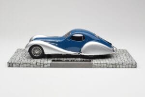 Talbot-Lago T150 C-SS Coupe Sininen Hopea Minichamps 1:18 107117122 Hartsi — kuva 3 / 6