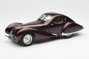 Talbot-Lago T150 C-SS Figoni & Falaschi Teardrop Tumma Bordeaux Metallic CMC 1:18 M-179 Metalli