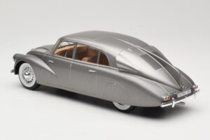 Tatra 87 Harmaa MCG 1:18 MCG18068 Metalli — kuva 5 / 6