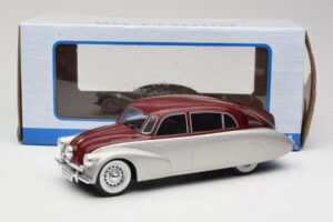 Tatra 87 Hopea & Tummanpunainen MCG 1:18 MCG18067 Metalli — kuva 6 / 6
