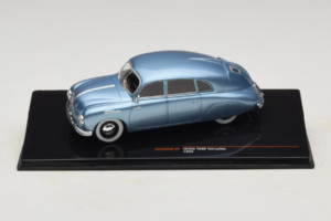 Tatra T600 Tatraplan Sininen IXO 1:43 CLC594N Metalli