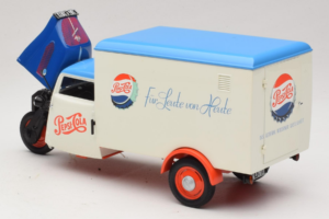 Tempo Dreirad Kastenwagen Pepsi Minichamps 1:18 150099024 Metalli — kuva 5 / 8