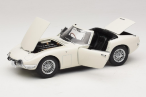 Toyota 2000 GT Avoauto Valkoinen James Bond Collection AUTOart 1:18 78731 Metalli — kuva 2 / 8