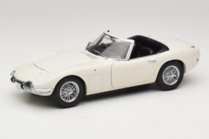 Toyota 2000 GT Avoauto Valkoinen James Bond Collection AUTOart 1:18 78731 Metalli