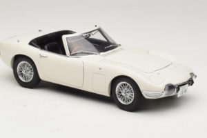 Toyota 2000 GT Avoauto Valkoinen James Bond Collection AUTOart 1:18 78731 Metalli — kuva 6 / 8