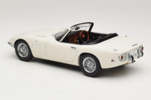 Toyota 2000 GT Avoauto Valkoinen James Bond Collection AUTOart 1:18 78731 Metalli — kuva 7 / 8