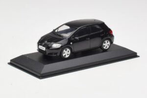 Toyota Auris E150 Musta Minichamps 1:43 TOYOTA004 Metalli — kuva 2 / 4