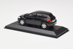 Toyota Auris E150 Musta Minichamps 1:43 TOYOTA004 Metalli — kuva 3 / 4