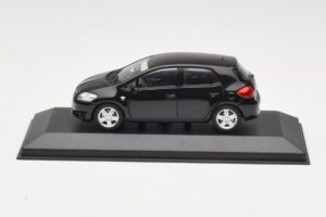 Toyota Auris E150 Musta Minichamps 1:43 TOYOTA004 Metalli