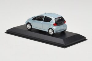Toyota Aygo Light Blue Metallic Minichamps 1:43 TOYOTA012 Metalli — kuva 3 / 4