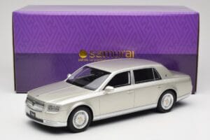 Toyota Century Silver Metallic Kyosho 1:18 KSR18036S Metalli — kuva 6 / 6