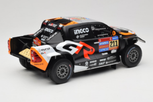 Toyota GR DKR Hilux Evo #211 H. Lategan / B. Cummings Rally Dakar 2025 IXO 1:18 18RMC237 Metalli — kuva 2 / 6