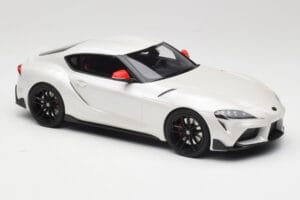 Toyota GR Supra A90 Fuji Speedway Edition White Pearl Metallic GT Spirit 1:18 GT341 Hartsi — kuva 4 / 6