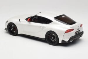 Toyota GR Supra A90 Fuji Speedway Edition White Pearl Metallic GT Spirit 1:18 GT341 Hartsi — kuva 5 / 6