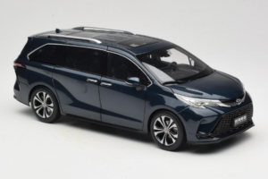 Toyota Granvia Tummansininen OEM 1:18 FCL22GR803 Metalli — kuva 6 / 8