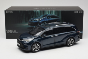 Toyota Granvia Tummansininen OEM 1:18 FCL22GR803 Metalli — kuva 8 / 8