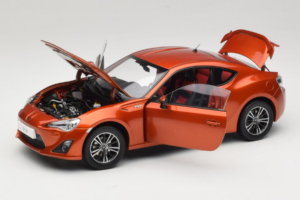Toyota GT86 Punainen Century Dragon 1:18 CD01 Metalli — kuva 2 / 8