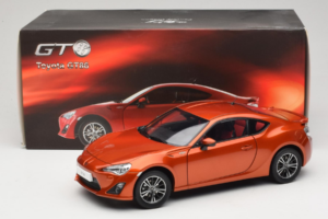 Toyota GT86 Punainen Century Dragon 1:18 CD01 Metalli — kuva 8 / 8