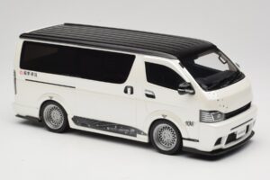 Toyota Hiace Super GL Pearl White Otto 1:18 OT1136 Hartsi — kuva 4 / 6