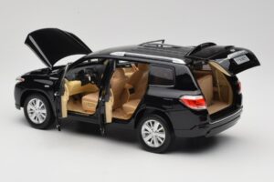 Toyota Highlander XU40 Musta Paudi Model 1:18 2043612-B1 Metalli — kuva 5 / 8