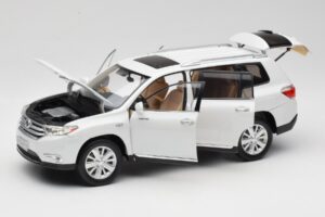 Toyota Highlander XU40 Valkoinen Paudi Model 1:18 2043612-W1 Metalli — kuva 2 / 8