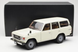 Toyota Land Cruiser J60 Valkoinen Kyosho 1:18 08956W Metalli — kuva 8 / 8