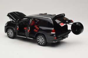 Toyota Land Cruiser LC200 Musta Kengfai 1:18 KF024-13 Metalli — kuva 5 / 8