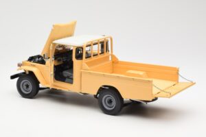 Toyota Land Cruiser Pickup Beige Kyosho 1:18 08958BE Metalli — kuva 5 / 8