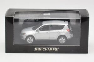 Toyota RAV4 XA30 Hopea Minichamps 1:43 400166570 Metalli — kuva 4 / 4