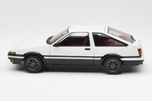 Toyota Sprinter Trueno AE86 New Initial D Movie Legend 1 AUTOart 1:18 78798 Metalli — kuva 4 / 8