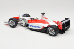 Toyota TF102 #25 A. McNish Panasonic Toyota Racing Showcar 2002 Minichamps 1:18 103020075 Metalli — kuva 5 / 6