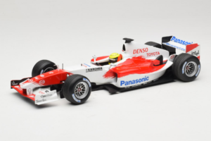 Toyota TF105 #17 R. Schumacher Panasonic Toyota Racing Showcar 2005 Minichamps 1:18 100050087 Metalli