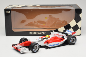 Toyota TF105 #17 R. Schumacher Panasonic Toyota Racing Showcar 2005 Minichamps 1:18 100050087 Metalli — kuva 7 / 7