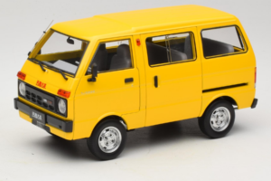 Toyota TJ110 Tianjin Huali Keltainen OEM 1:18 TOYOTA014 Metalli