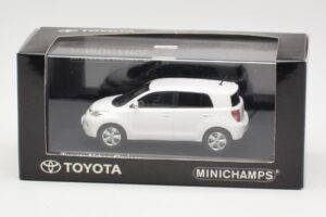 Toyota Urban Cruiser Valkoinen Minichamps 1:43 400166960 Metalli — kuva 2 / 3