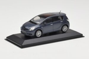 Toyota Verso Grey Metallic Minichamps 1:43 TOYOTA011 Metalli — kuva 2 / 4