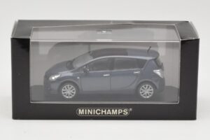 Toyota Verso Grey Metallic Minichamps 1:43 TOYOTA011 Metalli — kuva 4 / 4