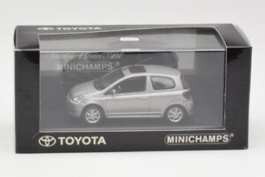 Toyota Yaris XP10 TS Harmaa Minichamps 1:43 TOYOTA007 Metalli — kuva 2 / 3