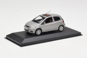 Toyota Yaris XP10 TS Harmaa Minichamps 1:43 TOYOTA007 Metalli — kuva 3 / 3