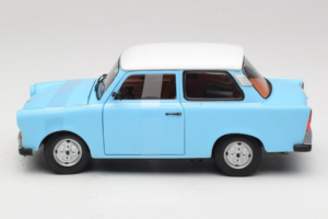 Trabant 601 Deluxe Sininen Valkoinen Sun Star 1:18 4286 Metalli — kuva 3 / 6