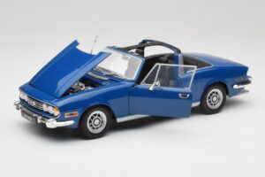 Triumph Stag Mk1 Sapphire Blue Revell 1:18 8815 Metalli — kuva 2 / 8