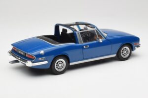 Triumph Stag Mk1 Sapphire Blue Revell 1:18 8815 Metalli — kuva 3 / 8