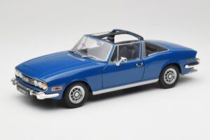 Triumph Stag Mk1 Sapphire Blue Revell 1:18 8815 Metalli