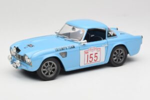 Triumph TR4 Rally Car Revell 1:18 8773 Metalli