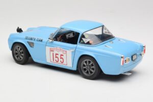 Triumph TR4 Rally Car Revell 1:18 8773 Metalli — kuva 7 / 8