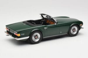 Triumph TR6 PI Tummanvihreä Minichamps 1:18 155132030 Metalli — kuva 2 / 6